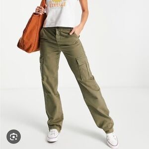 WORN ONCE ASOS Stradivarius khaki cargo pants